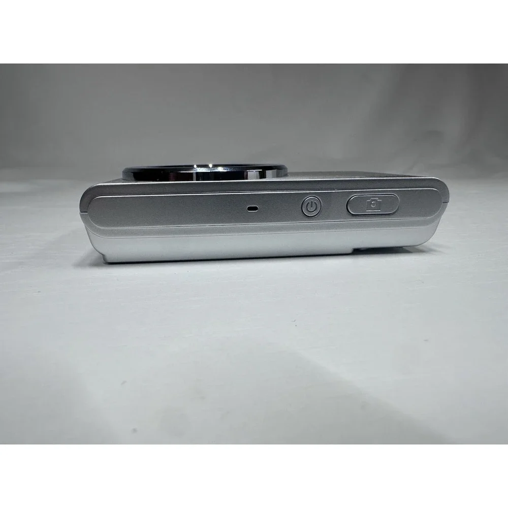 4K Ultra HD Digital Point & Shoot Camera 44MP 16X Zoom Silver Tested Working